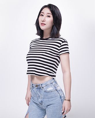 亚州扒逼大全舞蹈表演部部主任